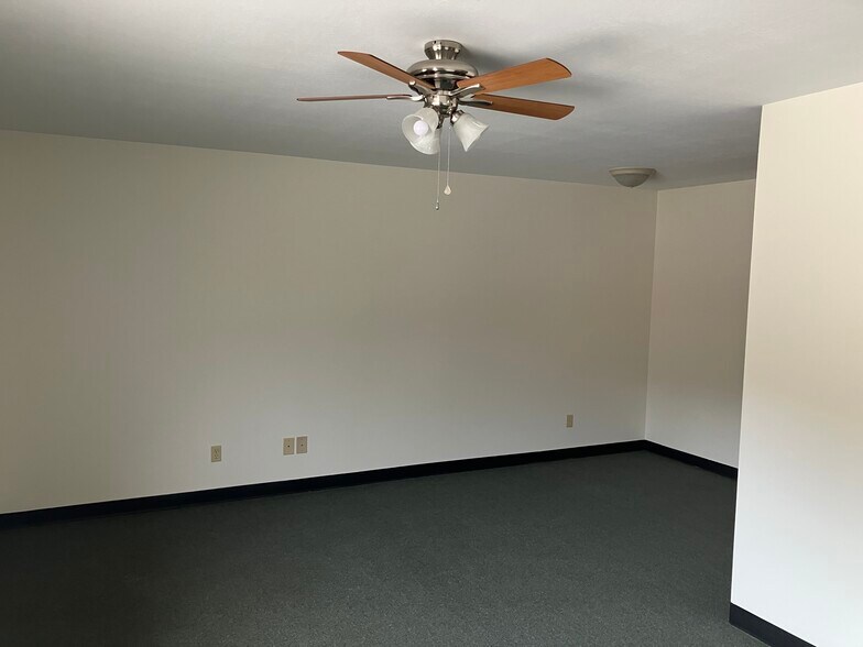 Building Photo - 15577 Ohio 691