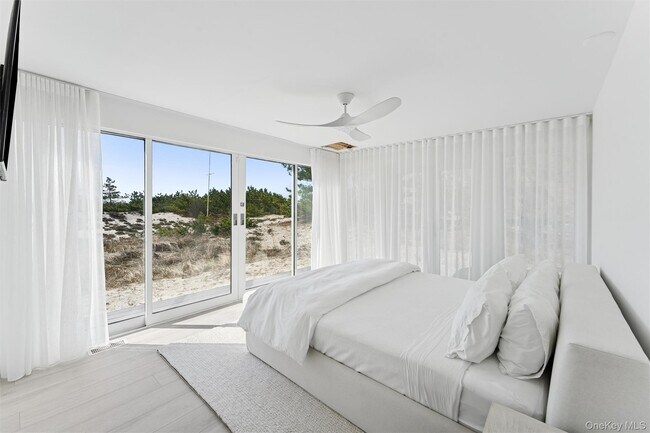 Building Photo - 413B Dune Rd