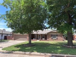 Building Photo - 802 Amity Ln
