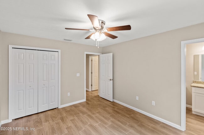 Building Photo - 442 SW Naha St