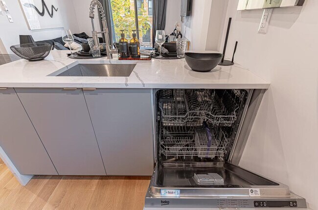 Building Photo - 1255 Decatur St