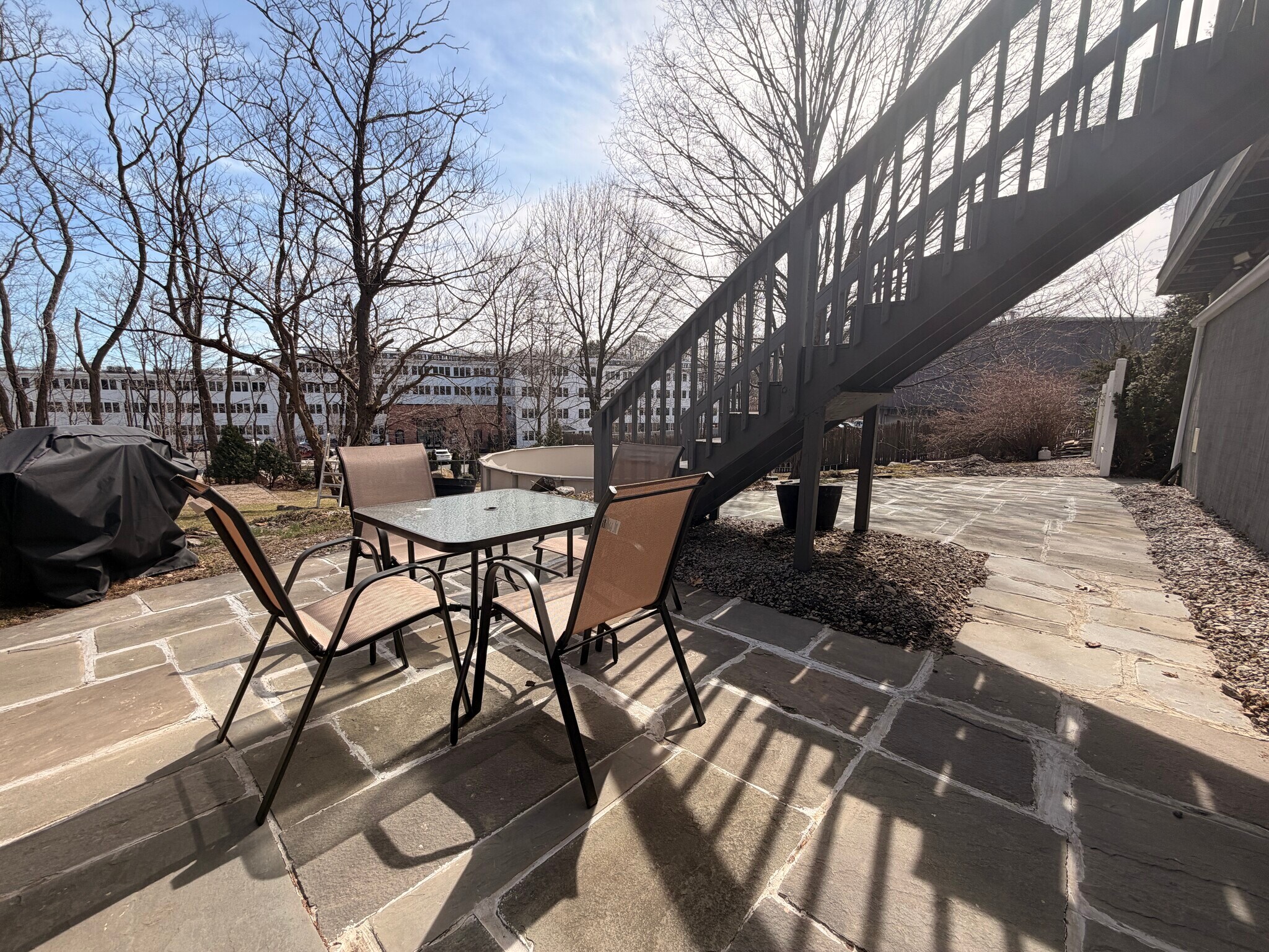 Building Photo - 532 East St