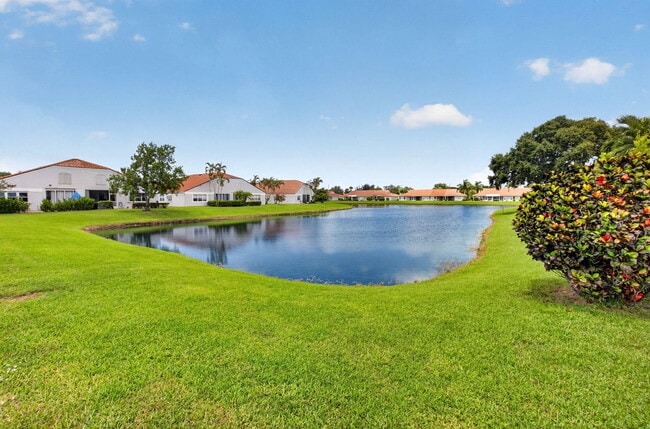 Building Photo - 15415 Summer Lake Dr