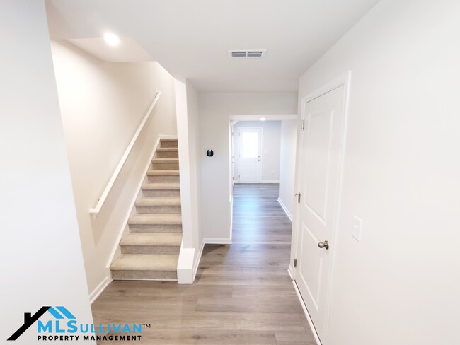 Building Photo - 4600 Black Drum Dr