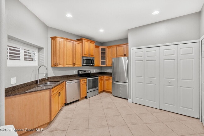 Building Photo - 3126 Arden Cir