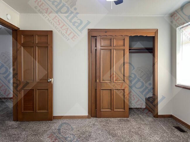 Building Photo - Spacious Home With Classic Charm