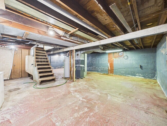 Building Photo - 10323 East 20th St S