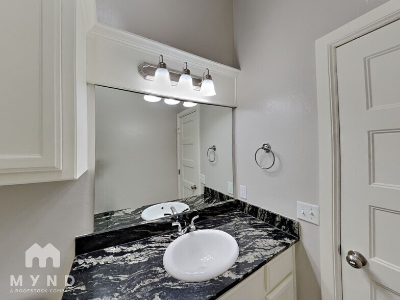 Building Photo - 18121 Manera Wy