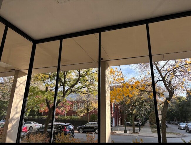 Primary Photo - 1450 E 55th Pl