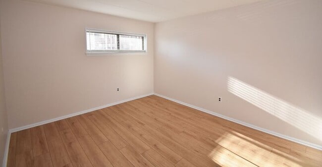 Building Photo - 6 Aspen Way