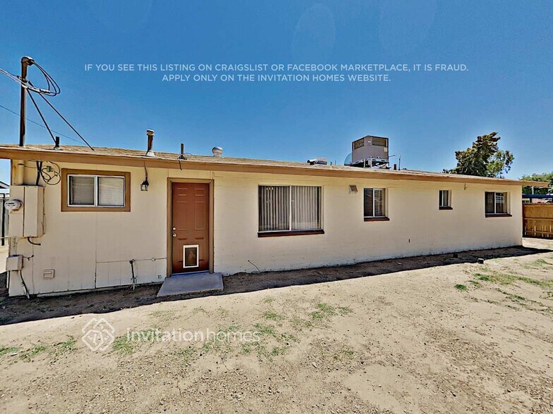 Building Photo - 18042 N Villa Rita Dr