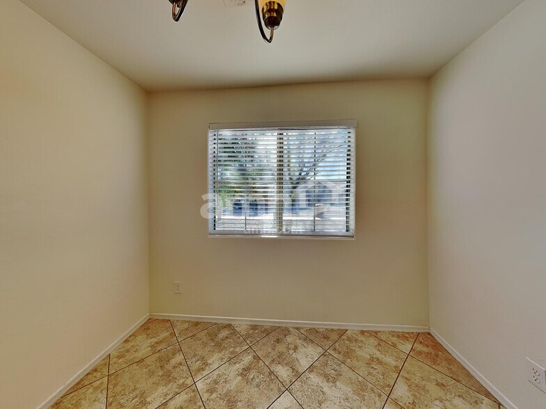 Building Photo - 1786 W Desert Canyon Dr