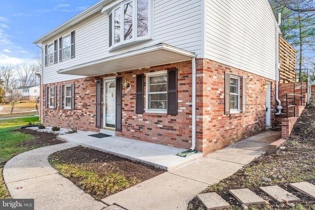 Building Photo - 13719 McGill Dr