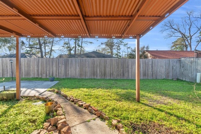 Building Photo - 22315 Walnut Valley Dr