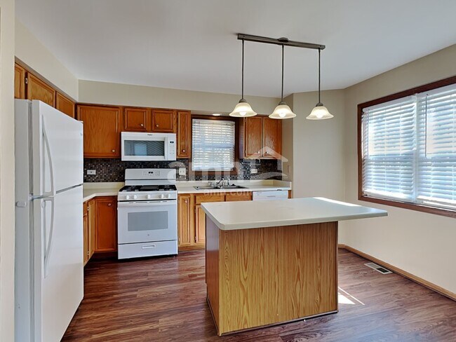 Building Photo - 4506 W Riverside Dr