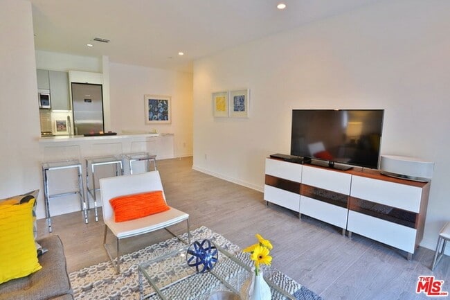 Building Photo - 11776 Idaho Ave