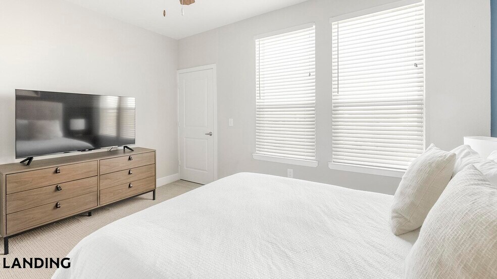 Building Photo - 729 Junction Dr