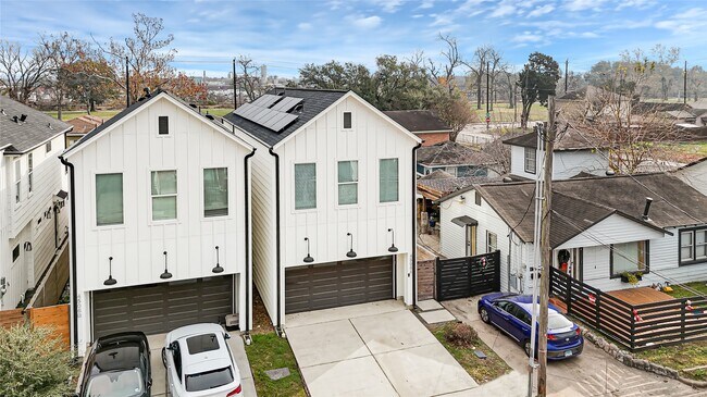 Building Photo - 4506 Hardy St