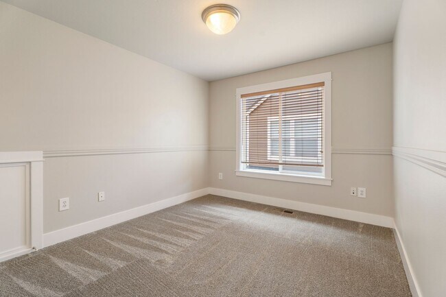 Building Photo - 345 Timber Creek Dr