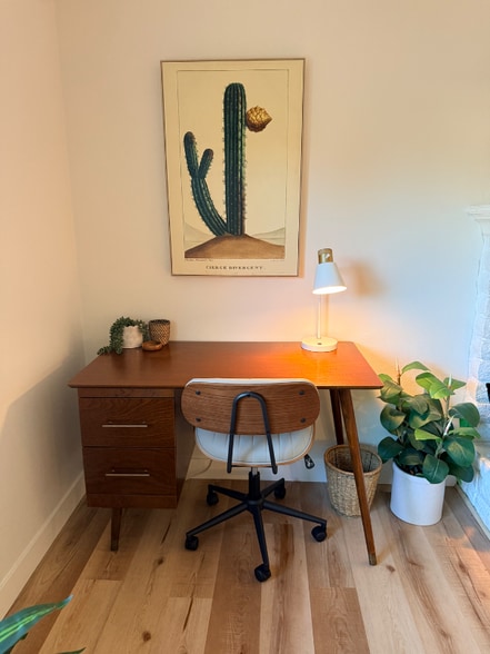 Building Photo - 942 Ruby Dr