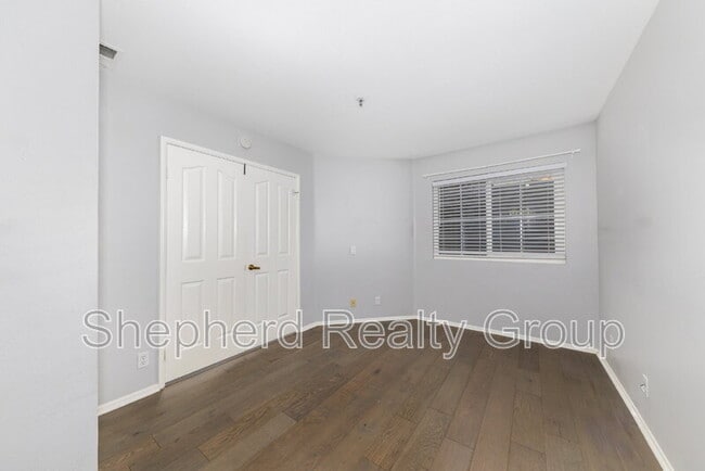 Building Photo - 1588 Elegante Ct