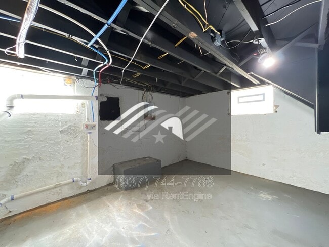 Building Photo - 26 W Beechwood Ave