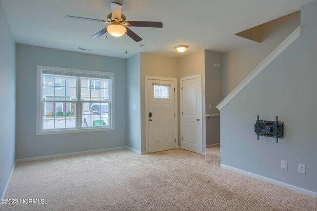 Building Photo - 142 Beacon Woods Dr