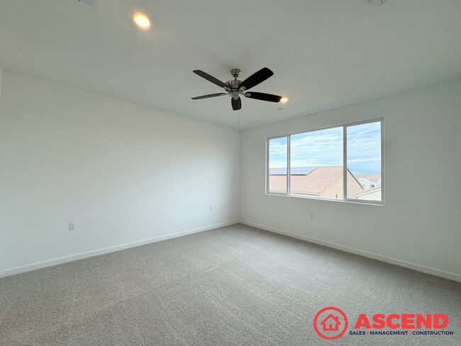 Building Photo - MOVE IN SPECIAL!!! Stunning Home with MIL ...