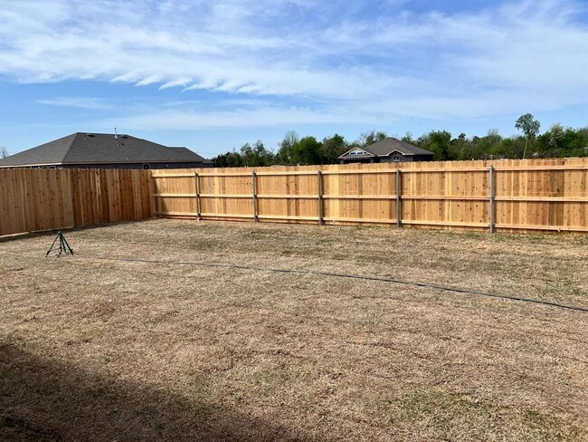 Building Photo - 2909 Firefly Dr