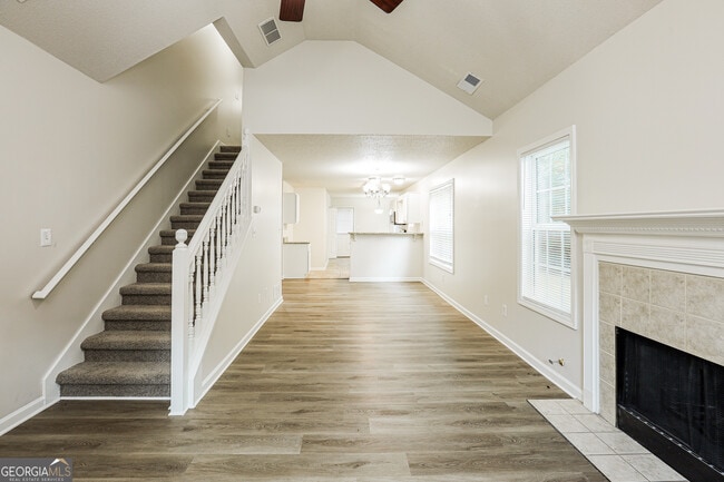 Building Photo - 1430 Binford Pl