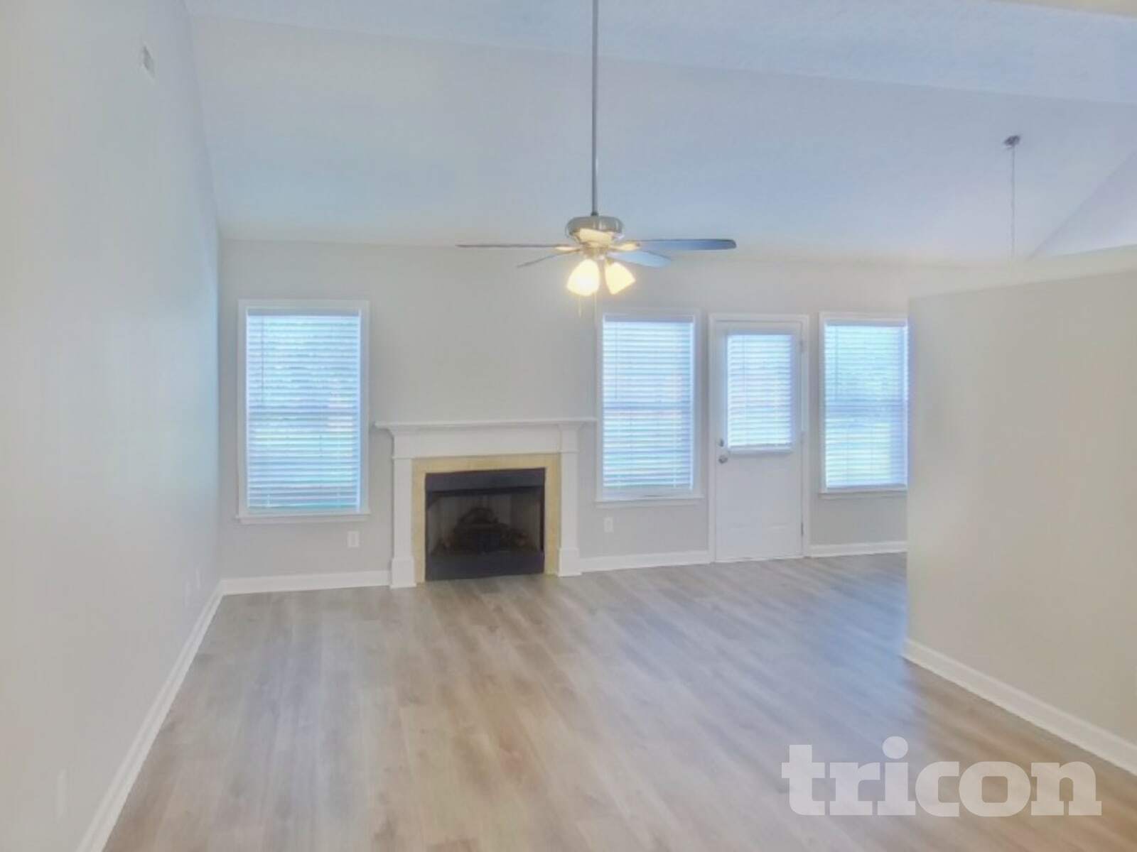 Building Photo - 1024 Stratus Dr