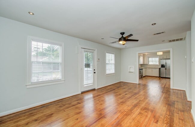 Building Photo - 4706 Fisk St