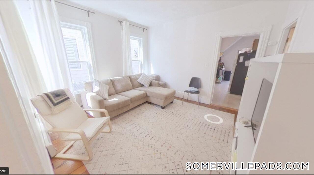 Building Photo - 339 Beacon St