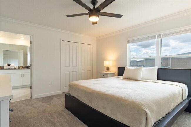 Building Photo - 2705 Scrapbook St