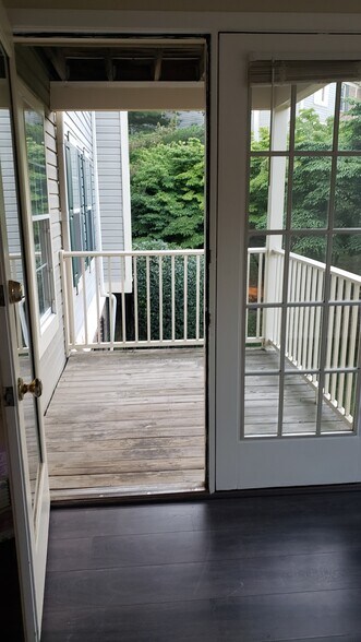 Building Photo - 13107 Briarcliff Ter