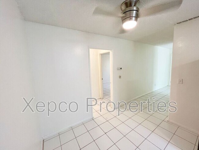 Building Photo - 13460 Quinta Way
