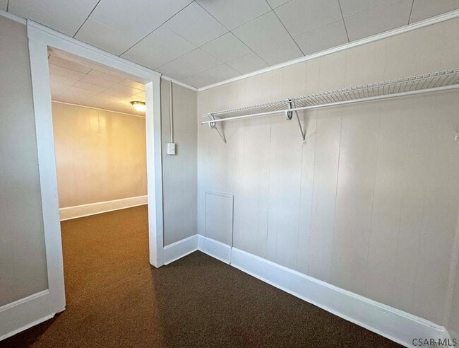 Building Photo - 610 Graham Ave