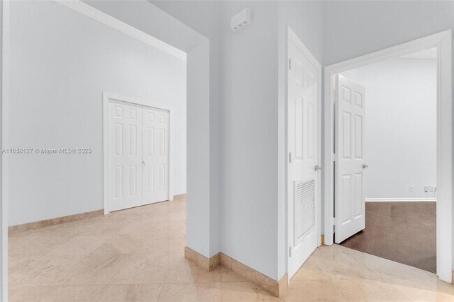 Building Photo - 2468 Bay Isle Ct