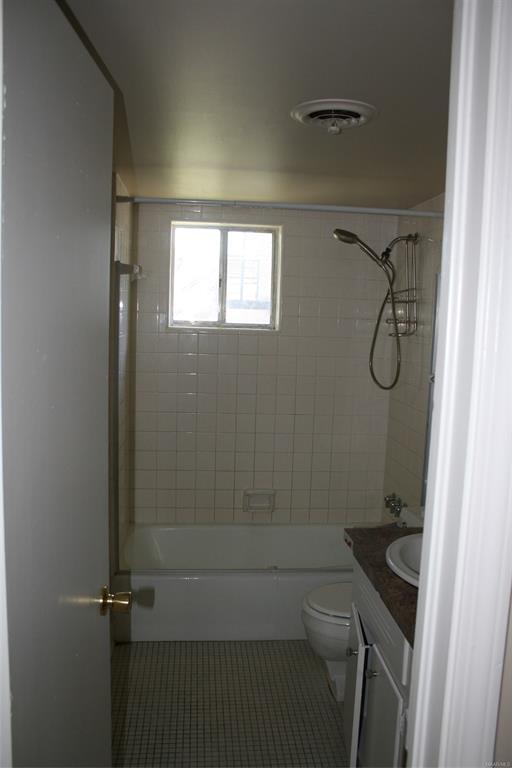 Building Photo - 107 Dalraida Rd