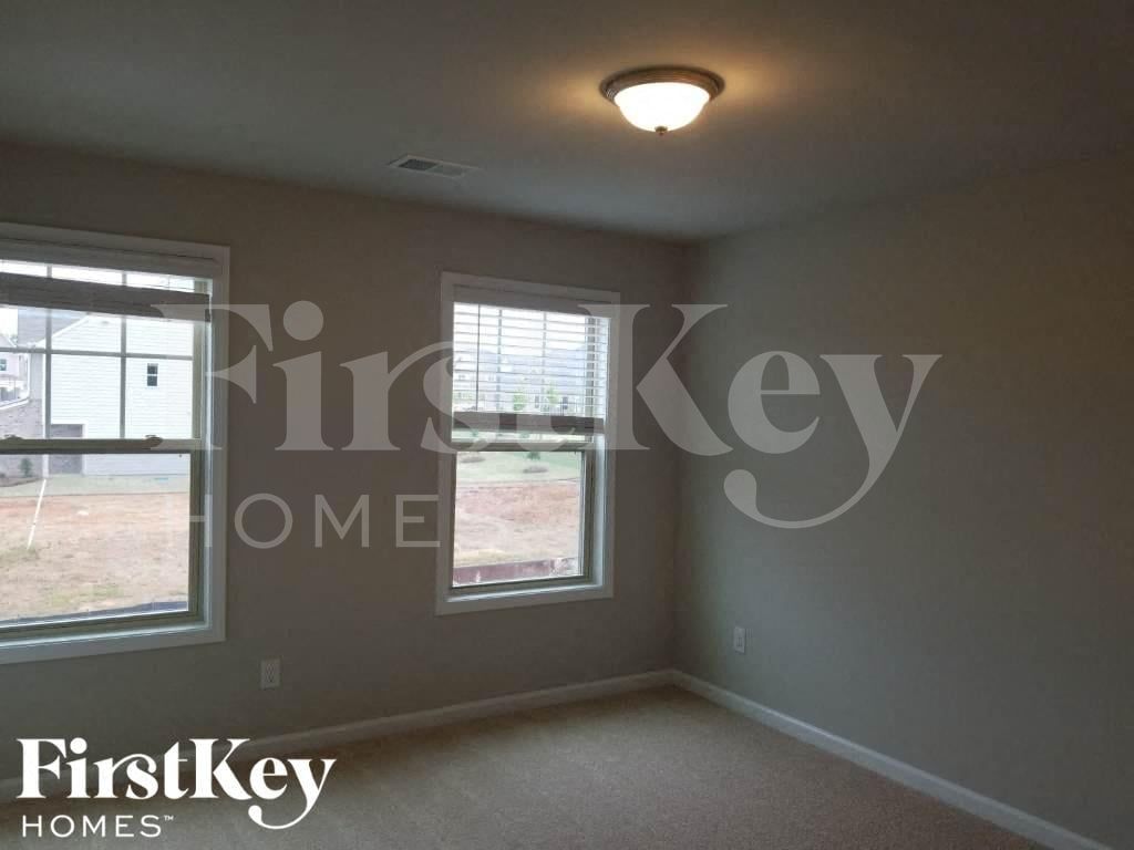 Building Photo - 3124 Baylor Cir