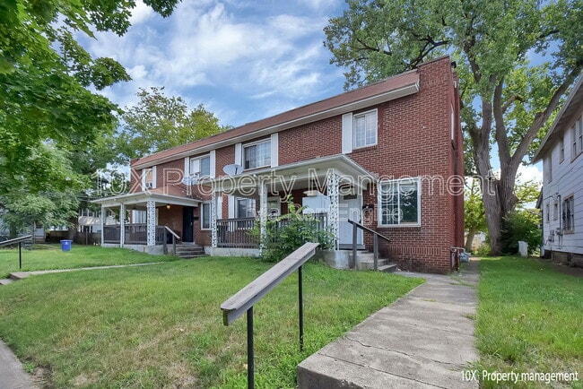 Building Photo - 532 S Terrace Ave
