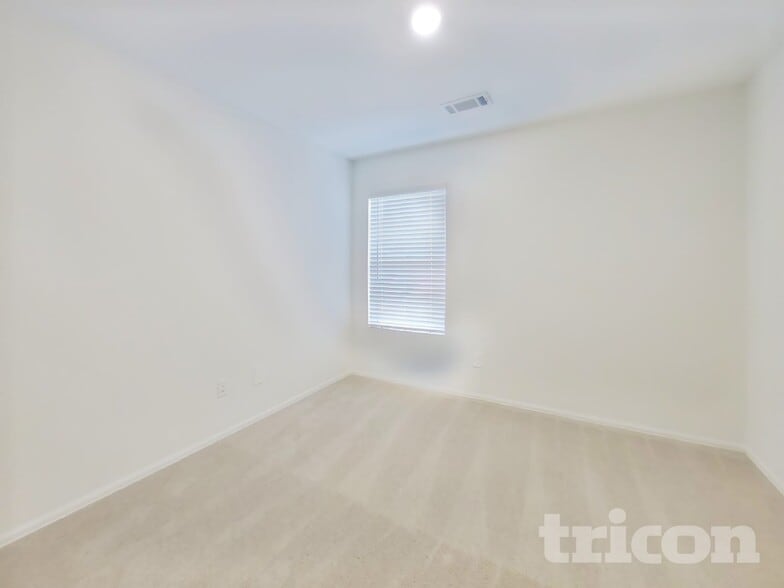 Building Photo - 17122 Quaking Aspen Ln