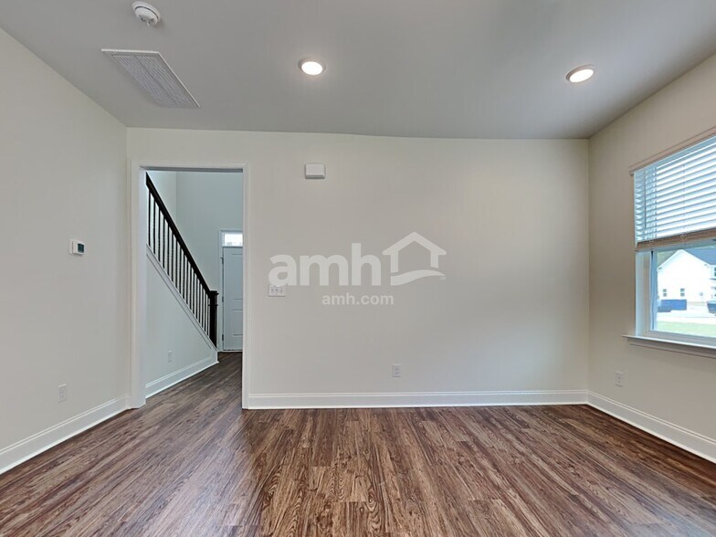 Building Photo - 1152 Alice Smalls Rd