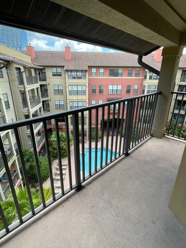 Building Photo - Pool View 1 Bedroom at Uptown Place