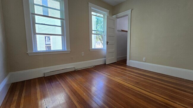 Building Photo - 86 Conwell Ave
