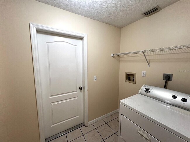 Building Photo - 88 Wynnfield Dr