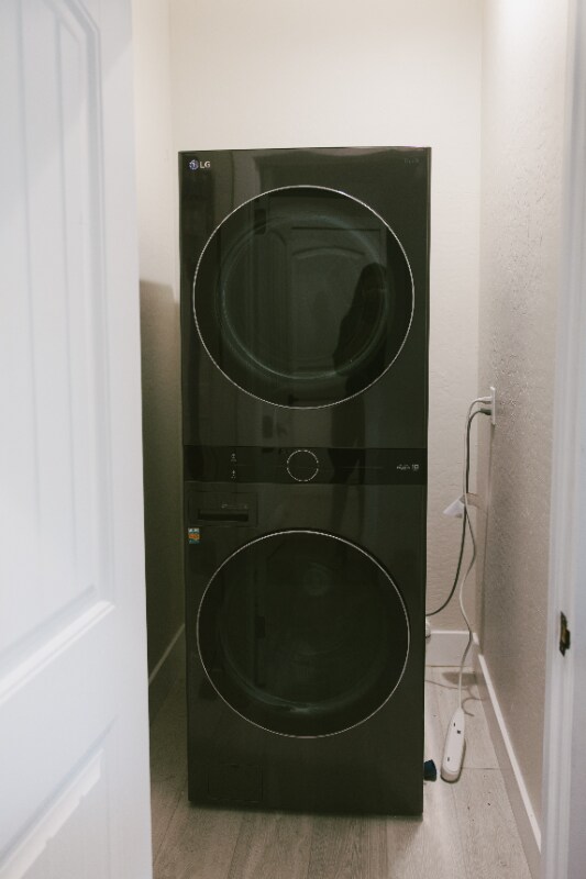 Building Photo - 337 N 13th St