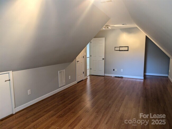 Building Photo - 175 Turnberry Ln