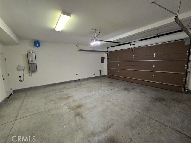 Building Photo - 40 Bianco
