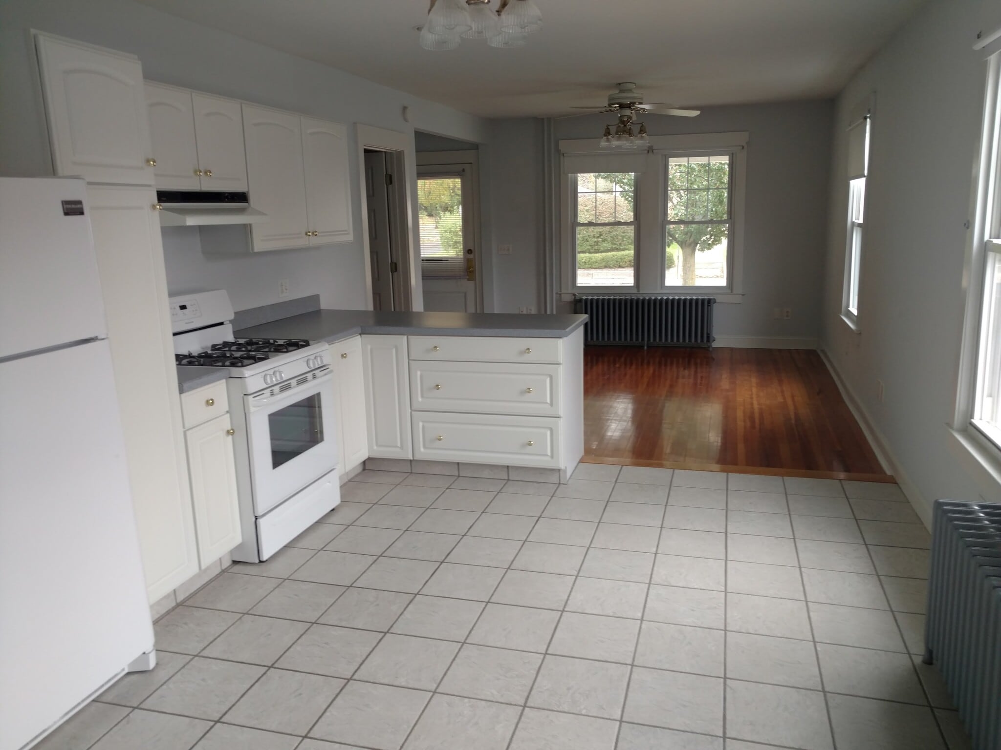 Building Photo - 134 N Orchard St